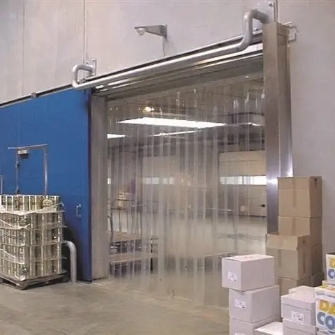 PVC lamellgardiner – komplett guide til strimmelgardiner i industrien