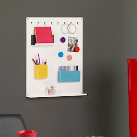 Hvit magnetisk nøkkelholder/-tavle m. tilbehør 